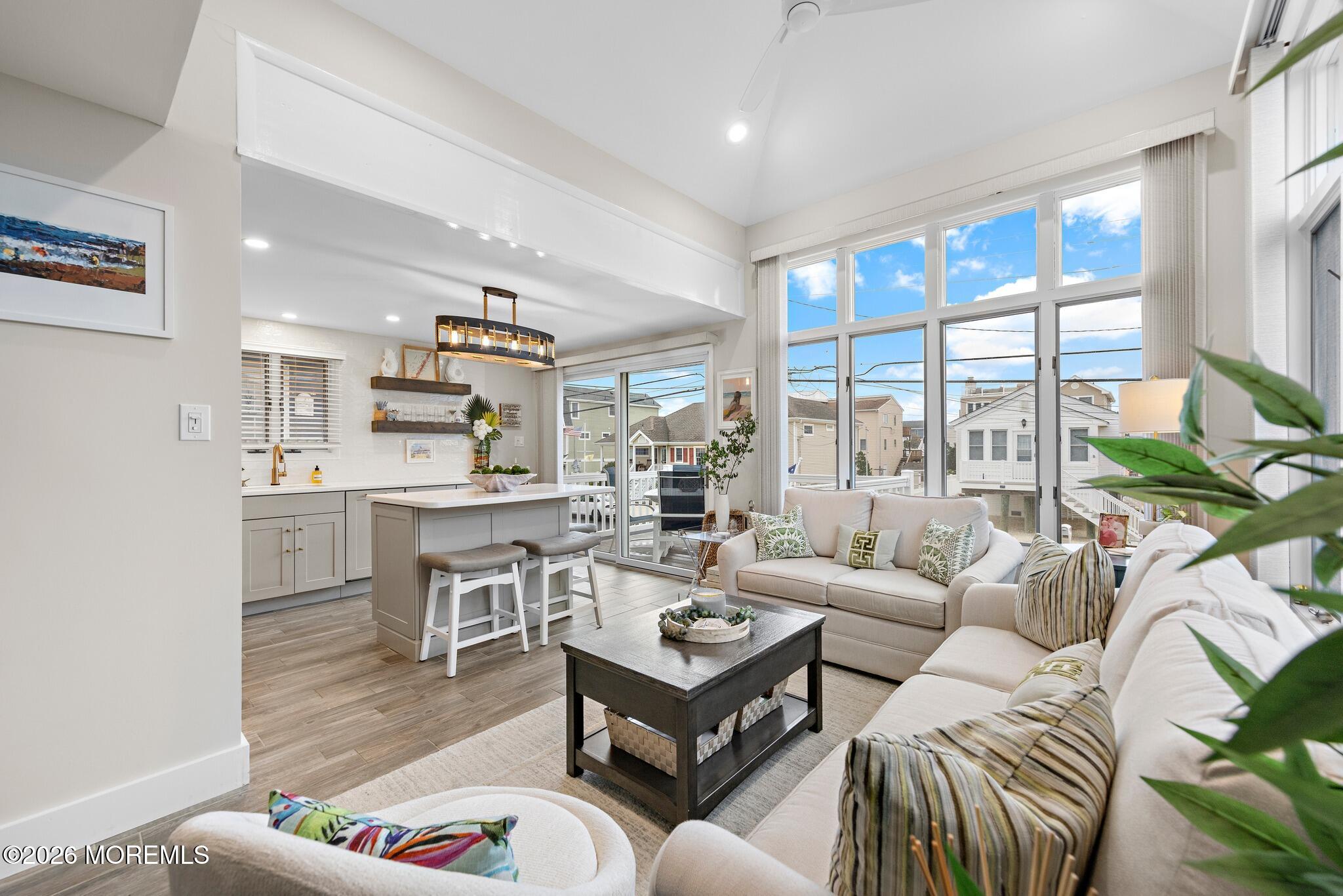 30 W Winifred Avenue