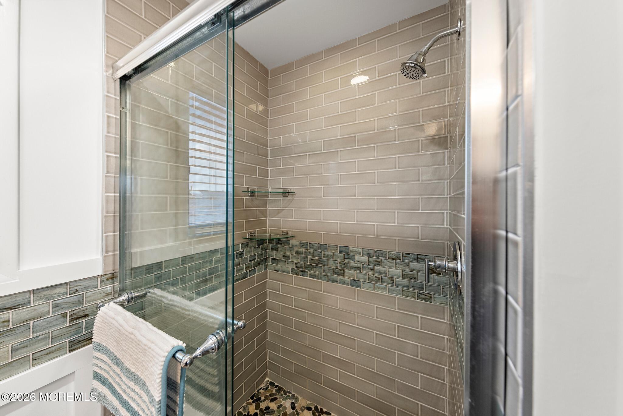 30 W Winifred Avenue