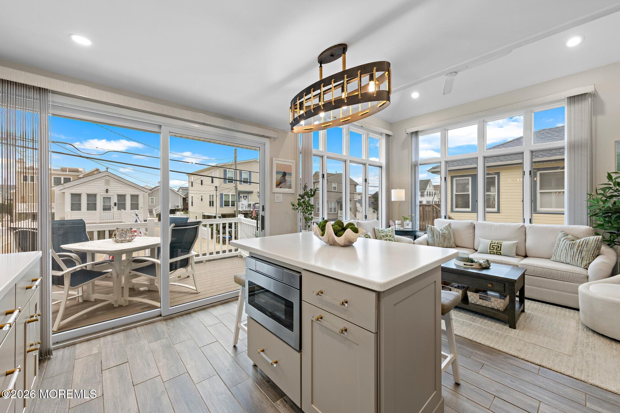 30 W Winifred Avenue