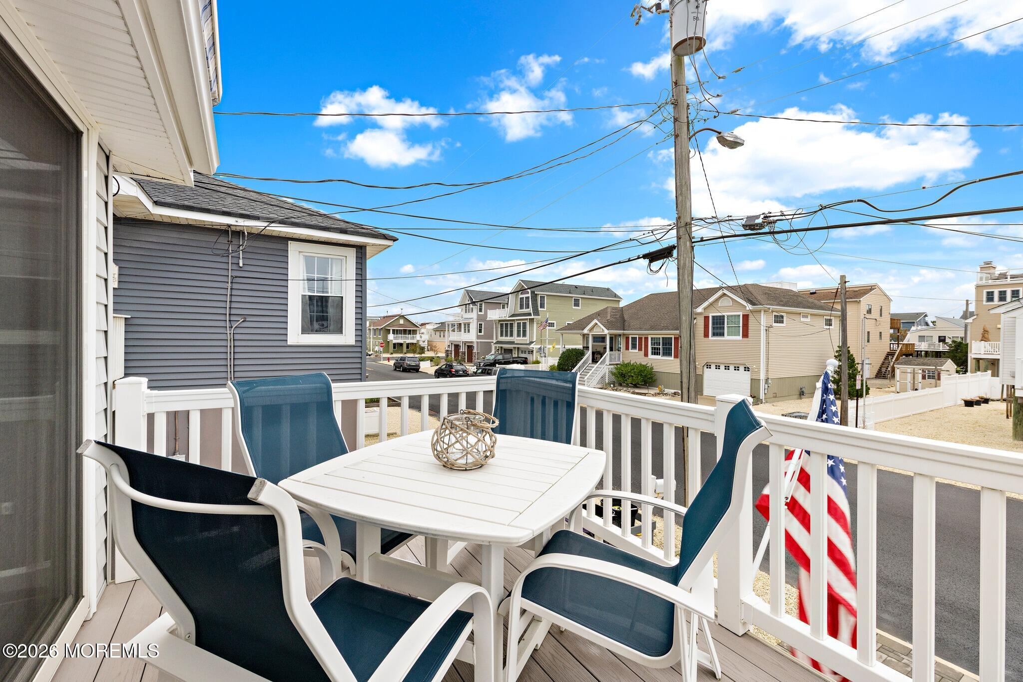 30 W Winifred Avenue