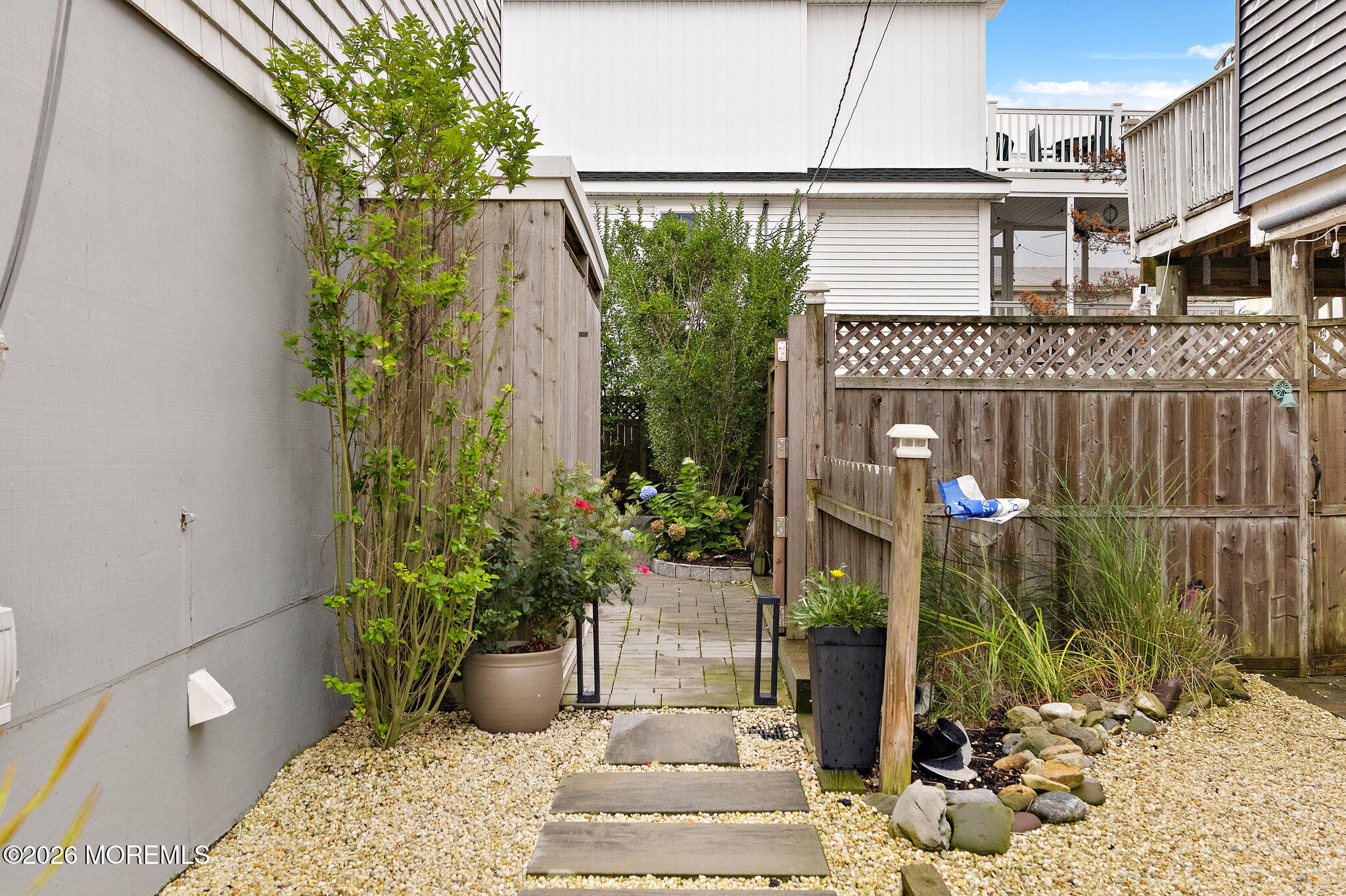 30 W Winifred Avenue