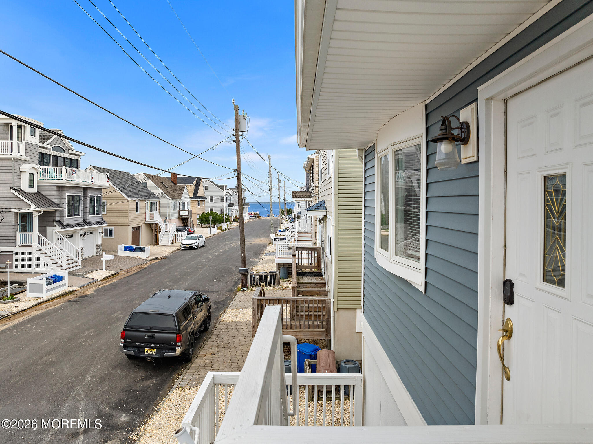 22 Mea Lane