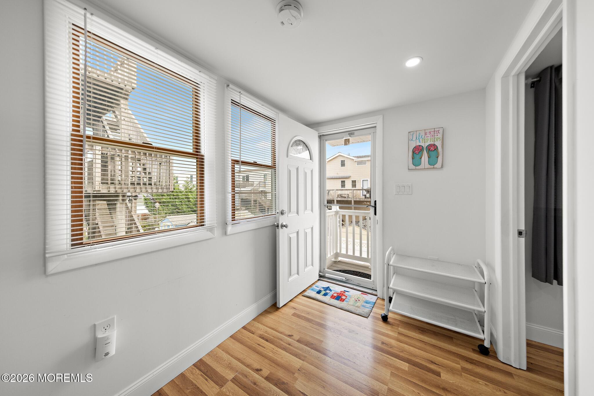 22 Mea Lane