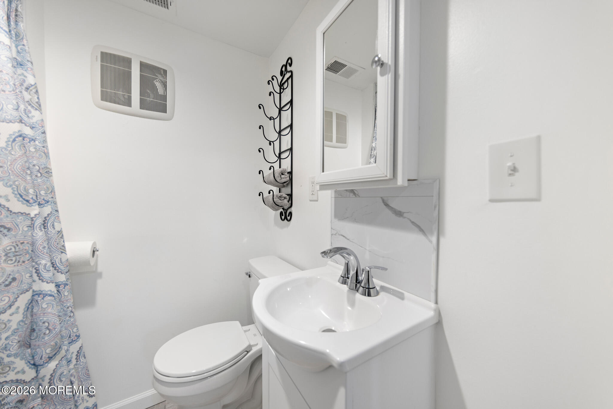 22 Mea Lane