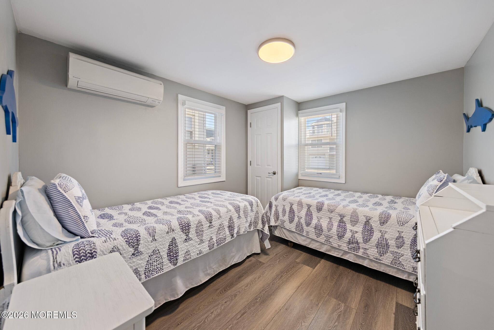 7 E 21st Street