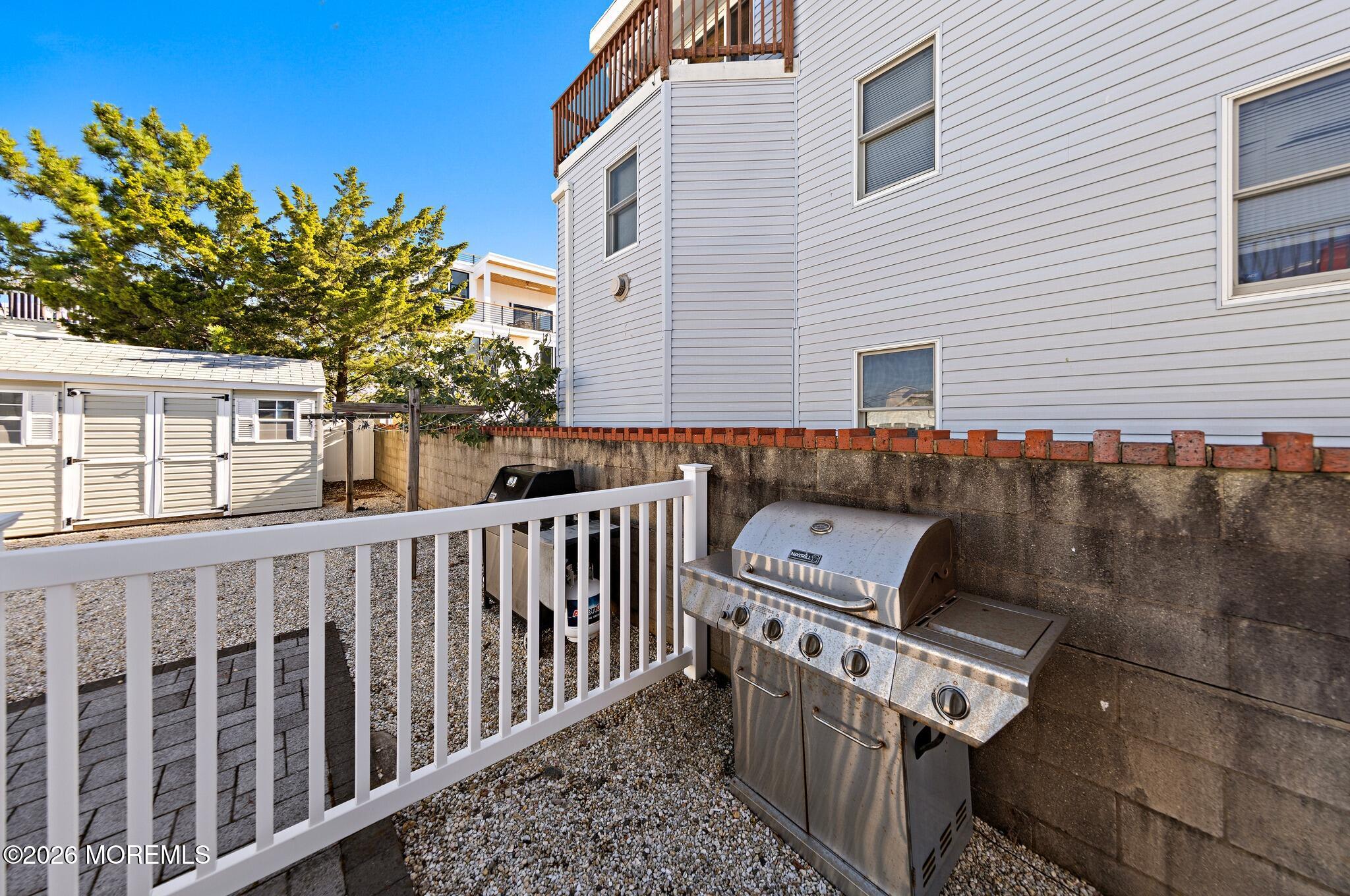 7 E 21st Street