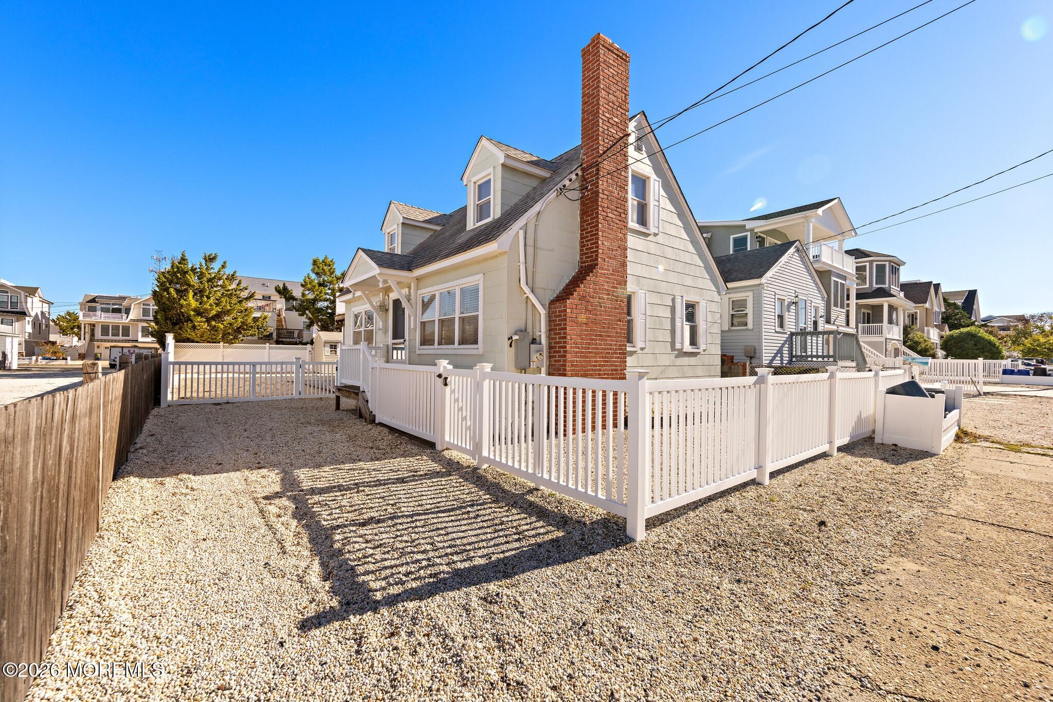 7 E 21st Street