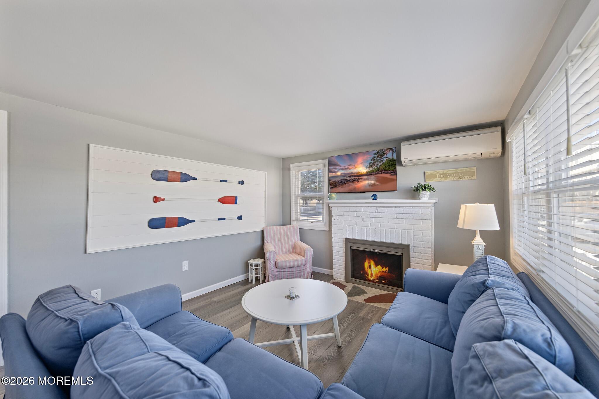 7 E 21st Street