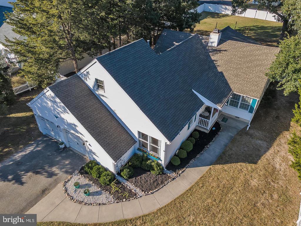 719 E CHIP SHOT LANE