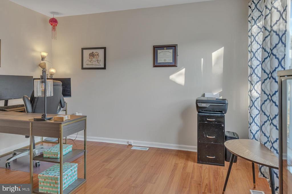 719 E CHIP SHOT LANE