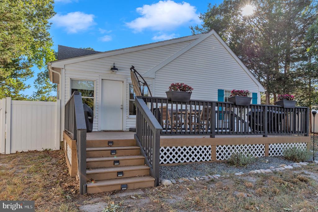 719 E CHIP SHOT LANE