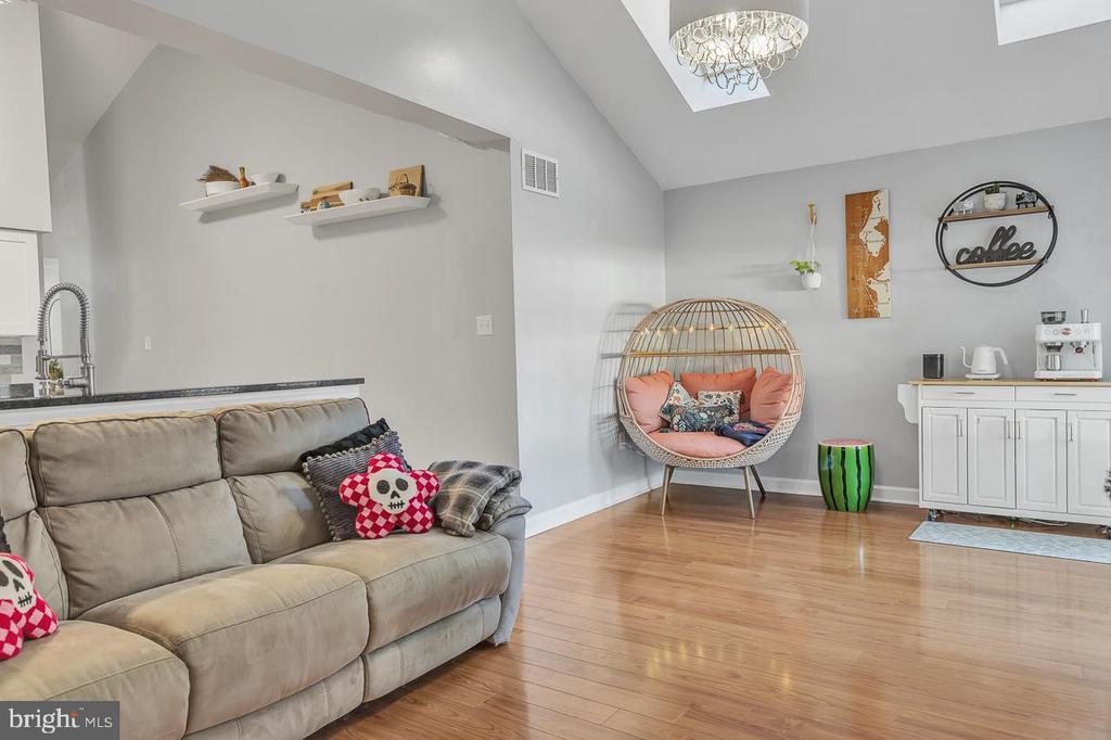 719 E CHIP SHOT LANE
