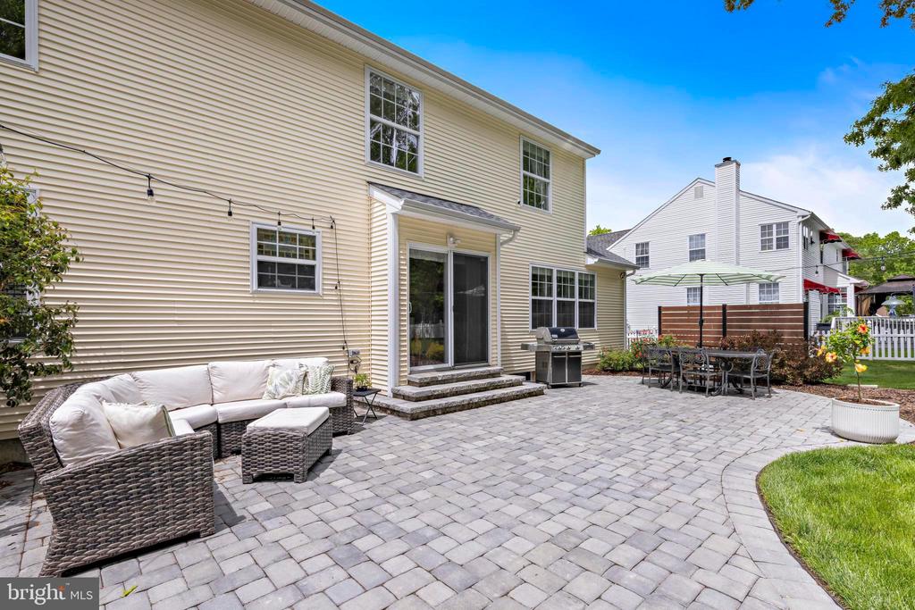 202 PRANCER ROAD