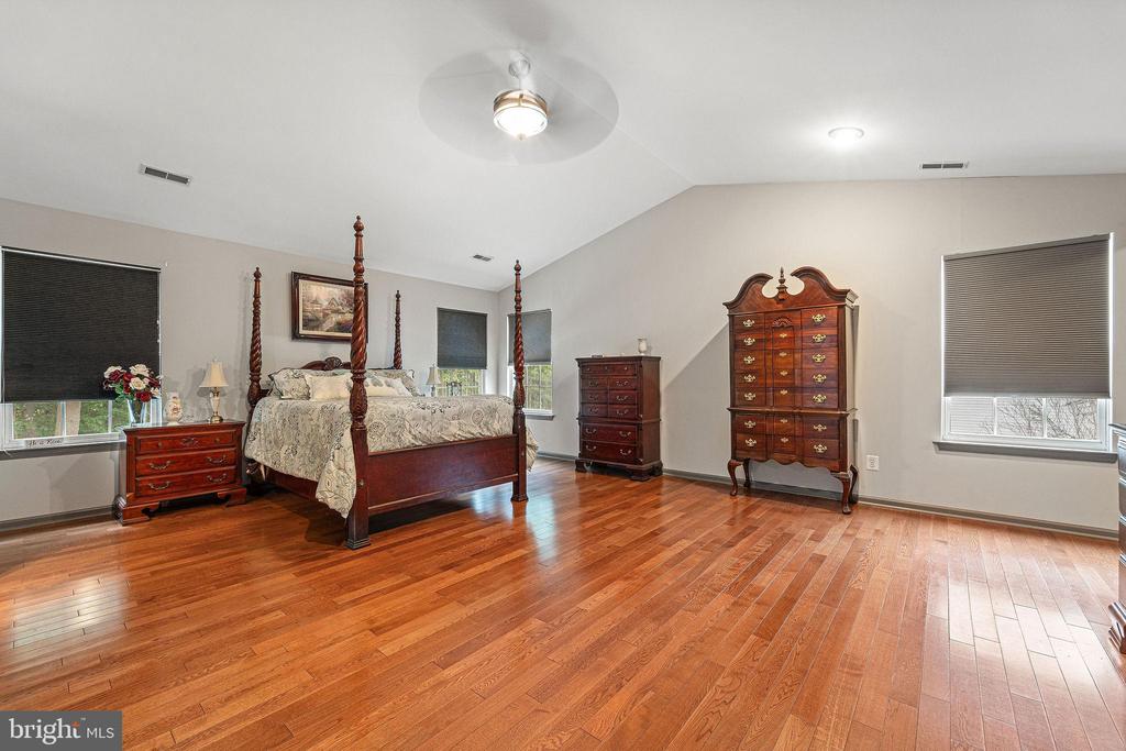 257 CHURCHILL DRIVE