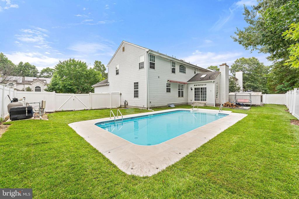 257 CHURCHILL DRIVE