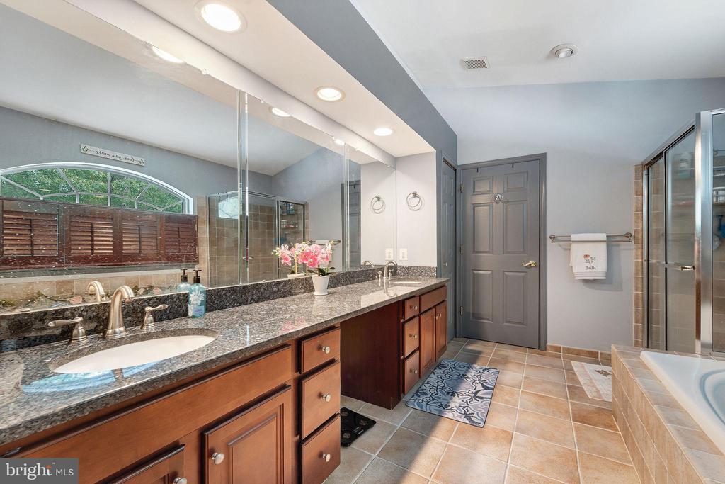 257 CHURCHILL DRIVE