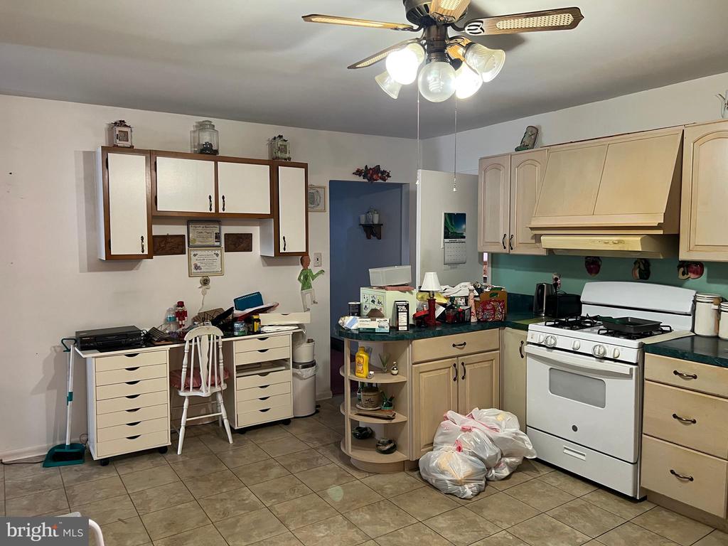 1601 MCCALL AVENUE