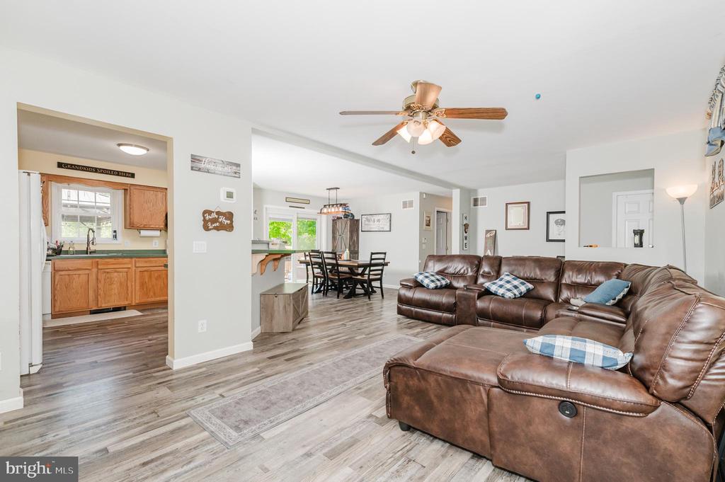 5435 PLEASANT MILLS ROAD