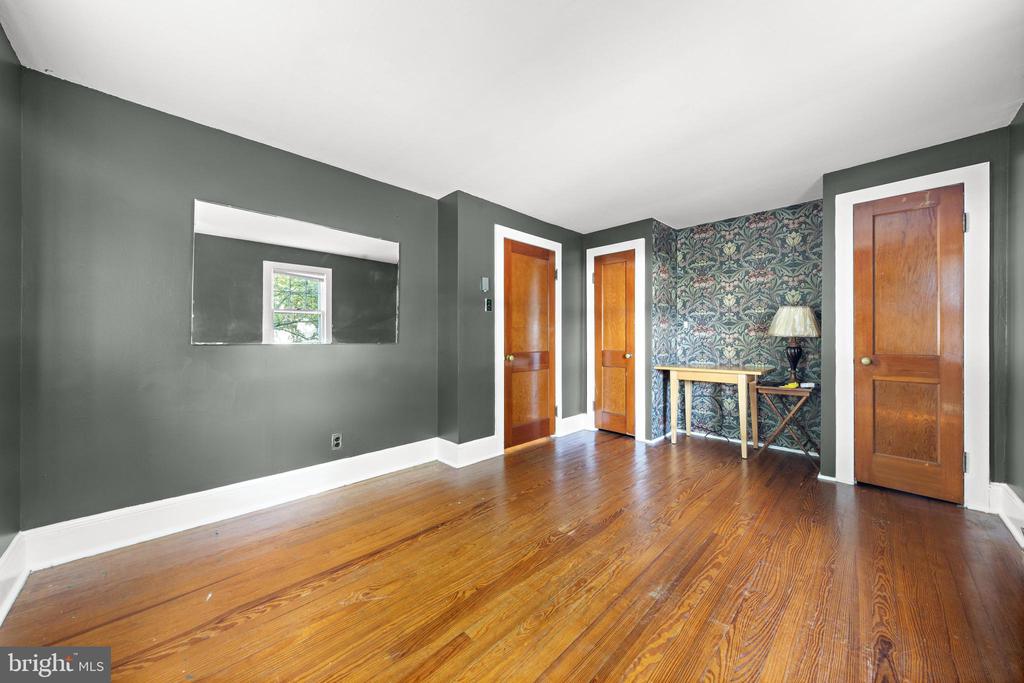 210 W CHURCH STREET