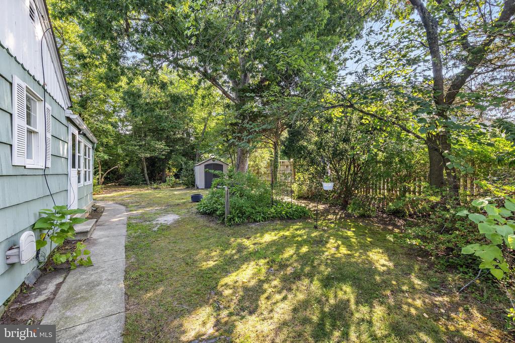 210 W CHURCH STREET