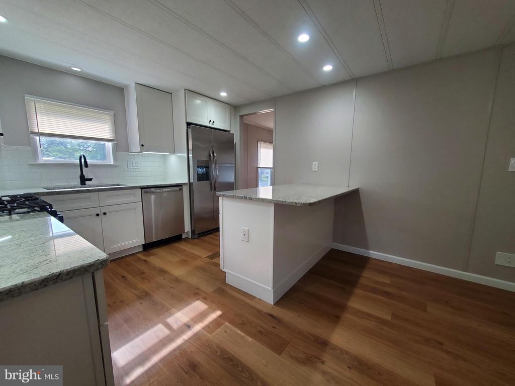 3413 WEYMOUTH ROAD