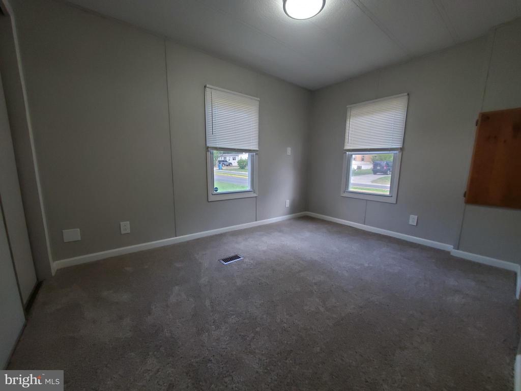 3413 WEYMOUTH ROAD