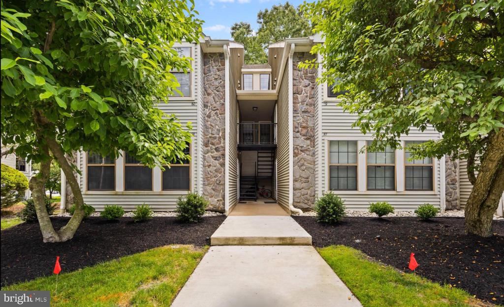 59 SUMMIT COURT