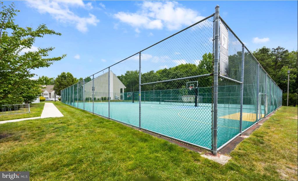 59 SUMMIT COURT