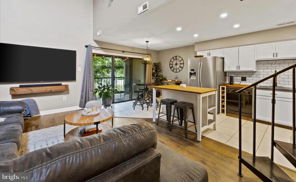 59 SUMMIT COURT