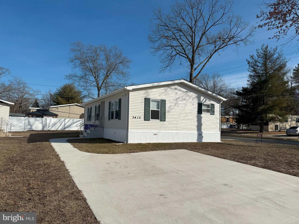 3413 WEYMOUTH ROAD