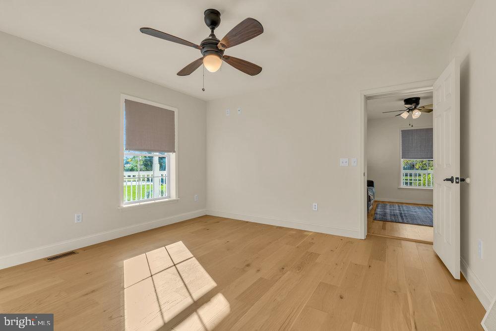 87 N MAPLE AVENUE