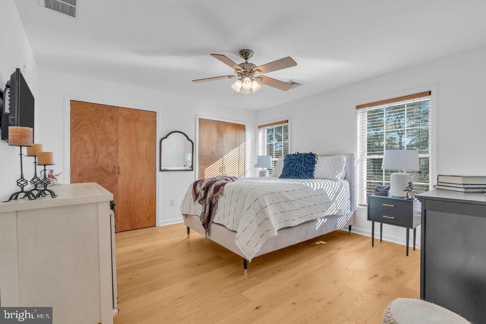 87 N MAPLE AVENUE