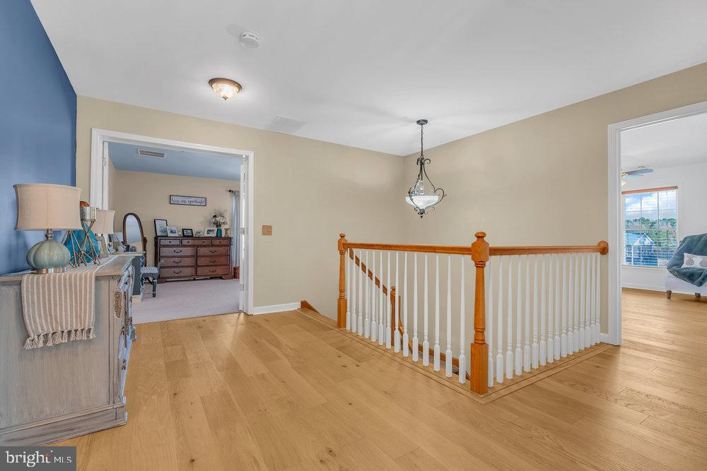 87 N MAPLE AVENUE