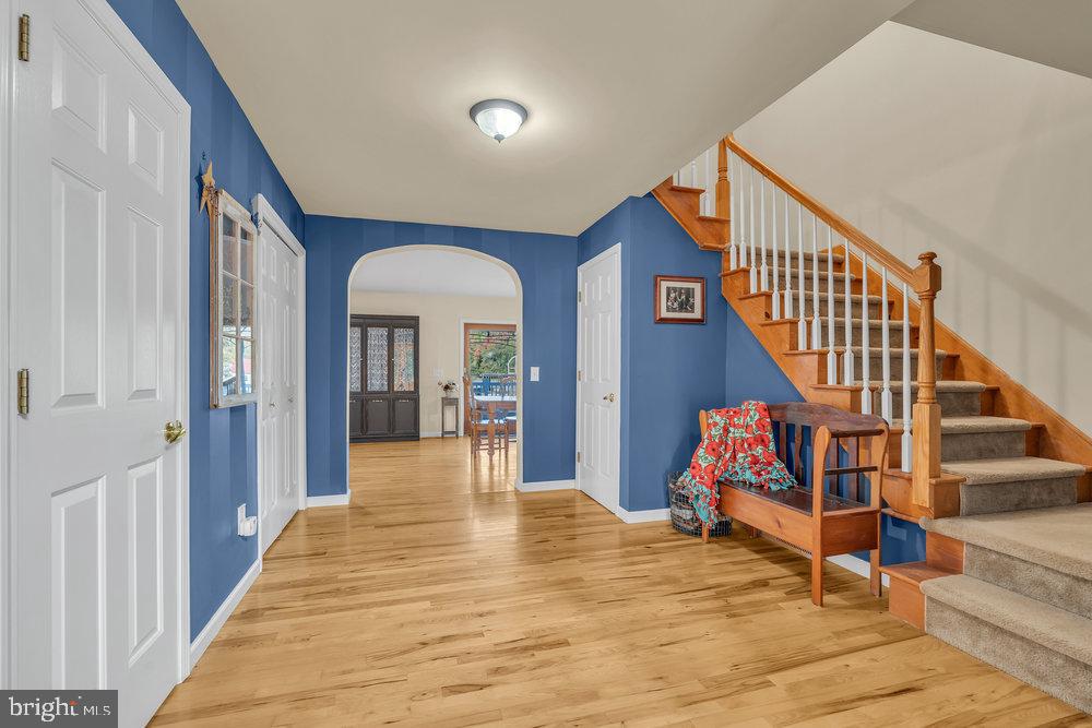 87 N MAPLE AVENUE