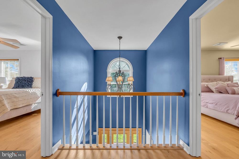 87 N MAPLE AVENUE