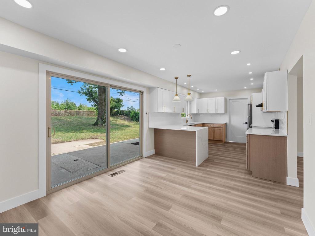103 HILLCREST LANE