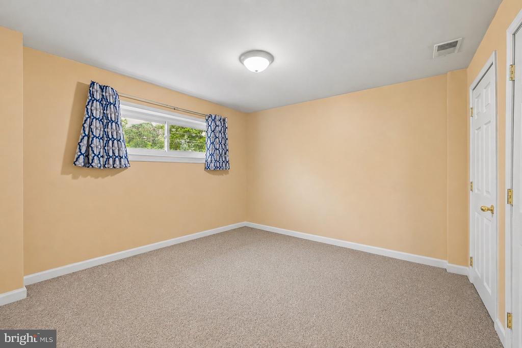 402 WISCONSIN TRAIL