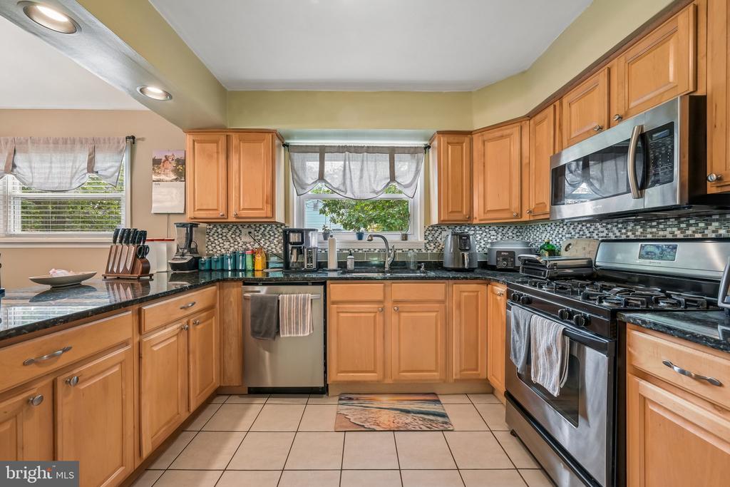 402 WISCONSIN TRAIL