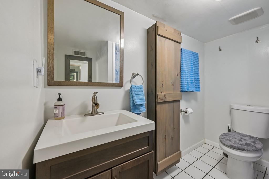 402 WISCONSIN TRAIL