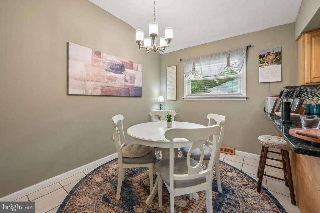 402 WISCONSIN TRAIL