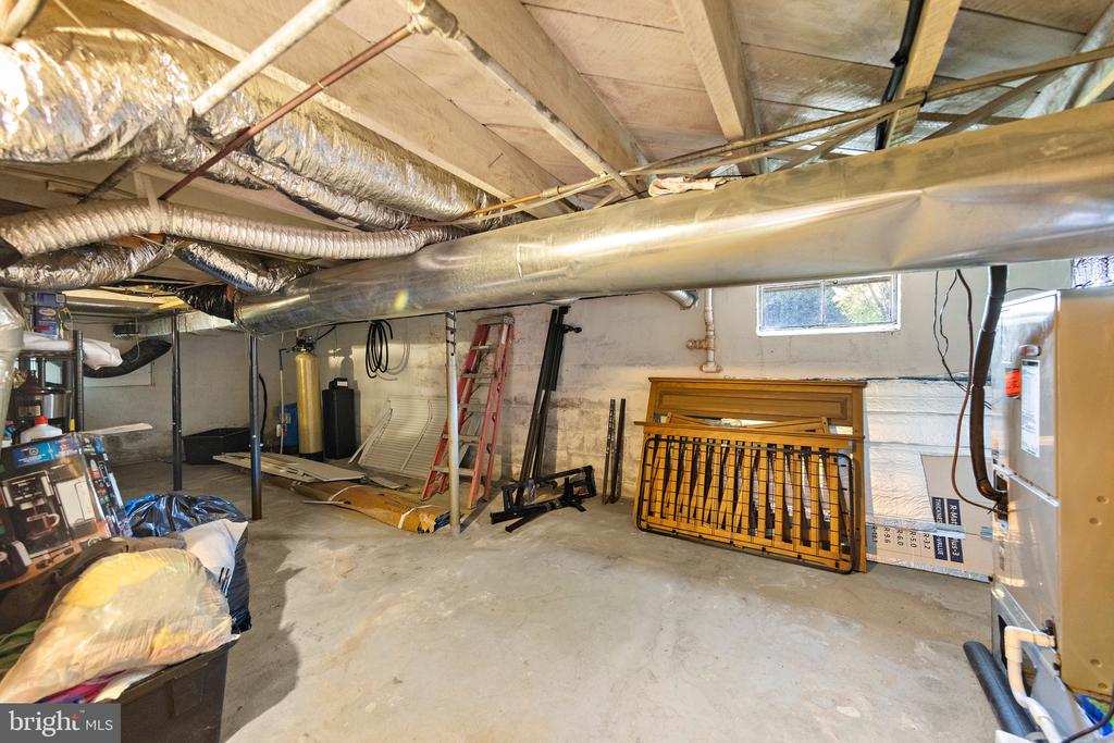 16 SOUTH MAPLE AVENUE