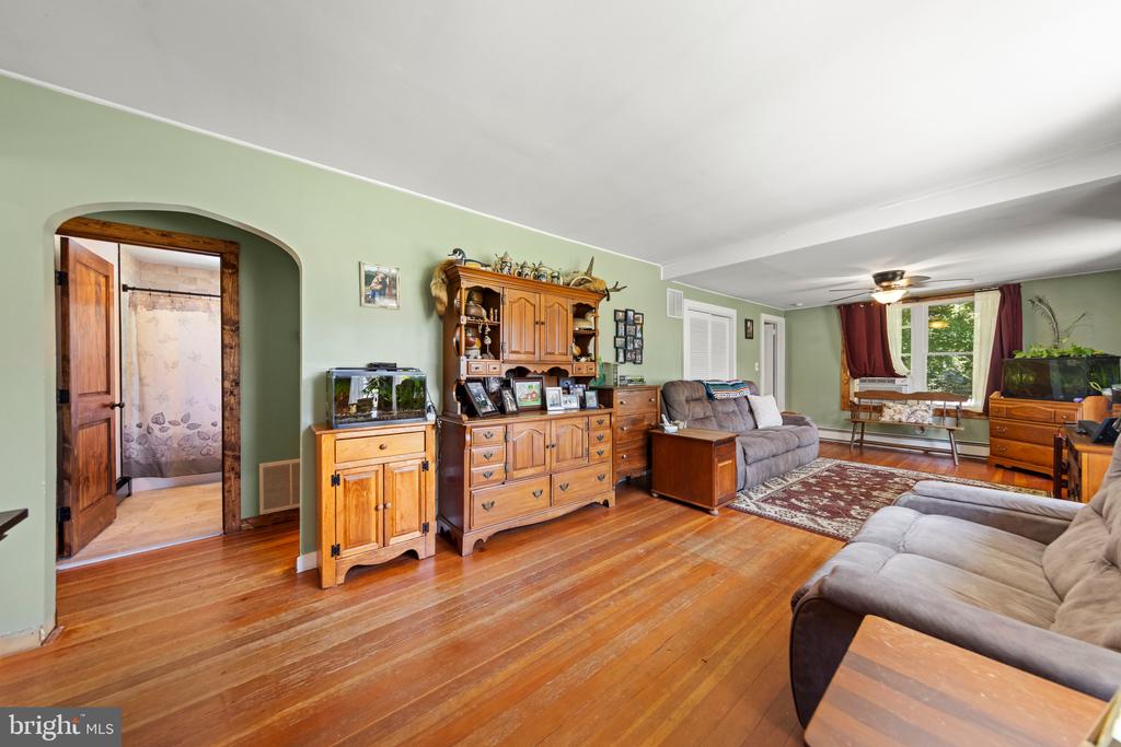 16 SOUTH MAPLE AVENUE