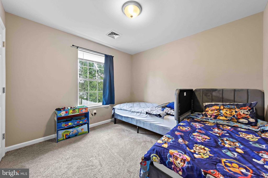 4 ELMWOOD AVENUE
