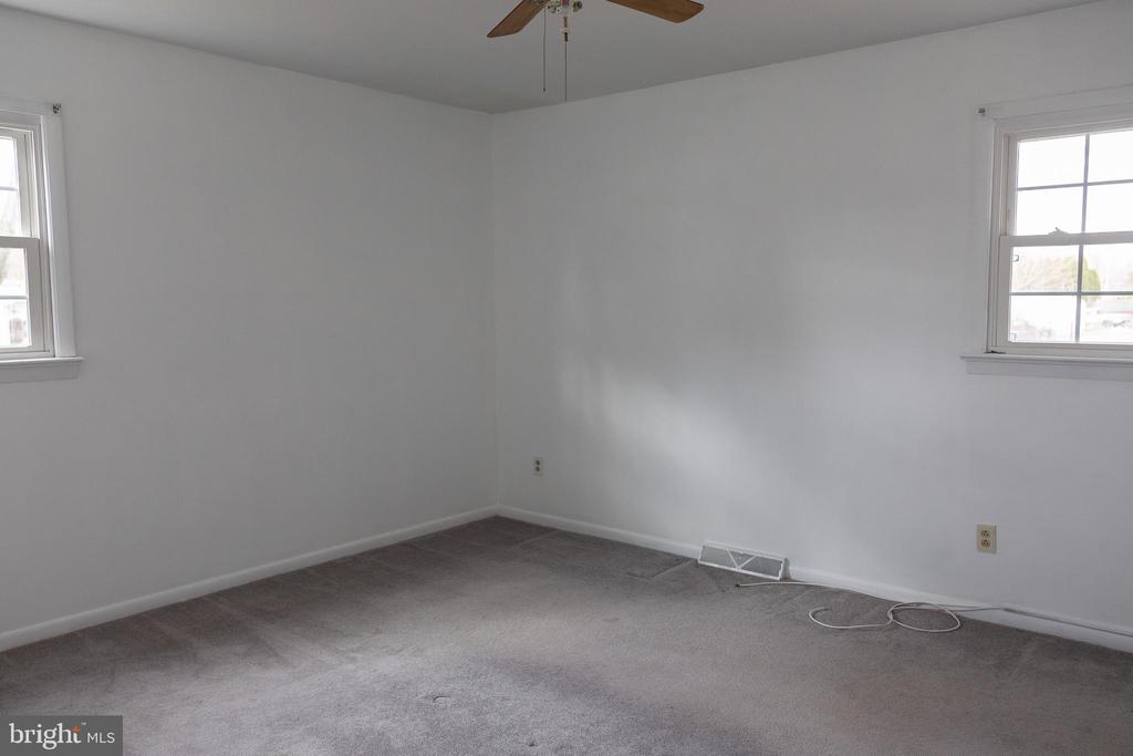 118 GRANDVIEW DRIVE