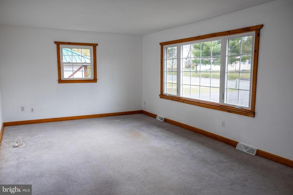 118 GRANDVIEW DRIVE