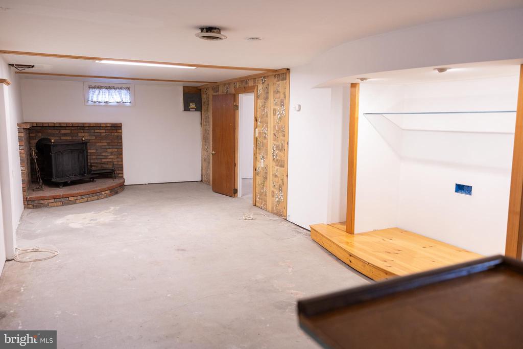 118 GRANDVIEW DRIVE