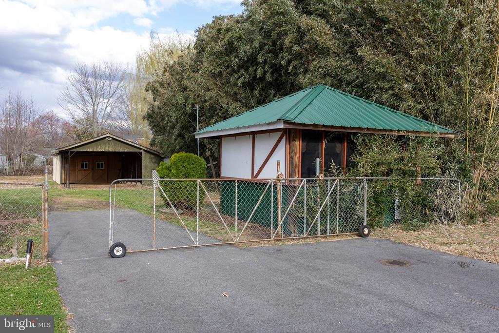 118 GRANDVIEW DRIVE