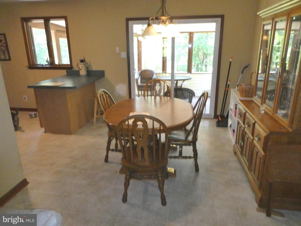 827 ANTHONY ROAD