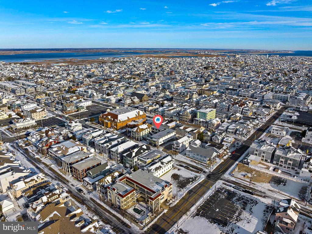 313 E GLENWOOD AVENUE Unit: 103