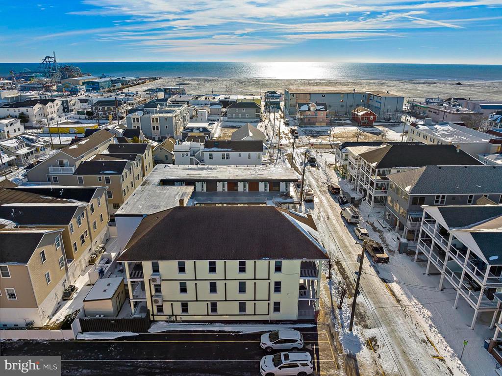 313 E GLENWOOD AVENUE Unit: 103